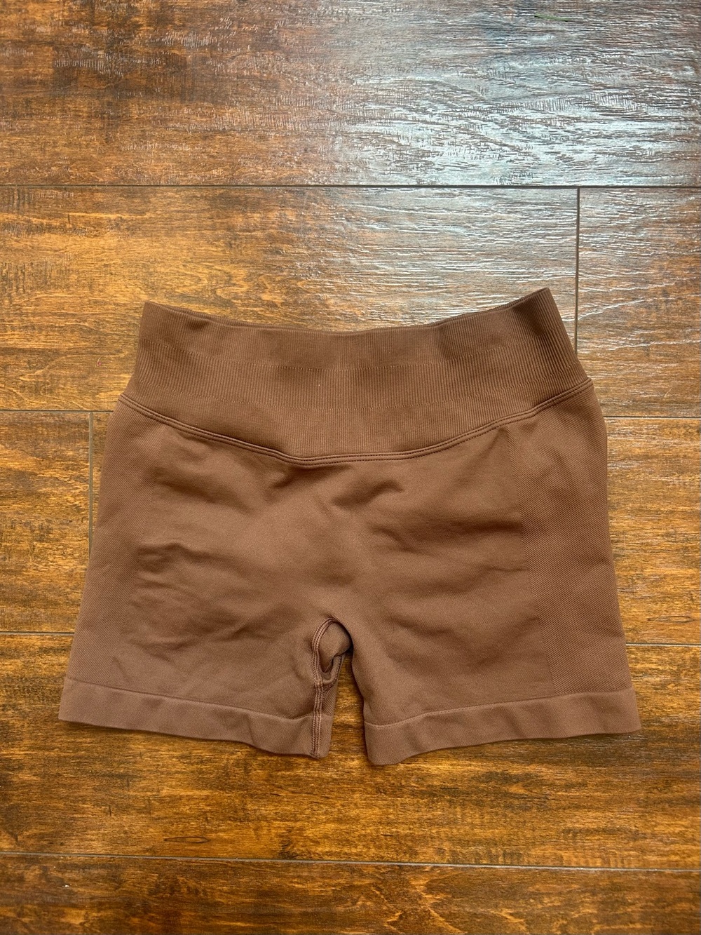 Brown dfyne shorts